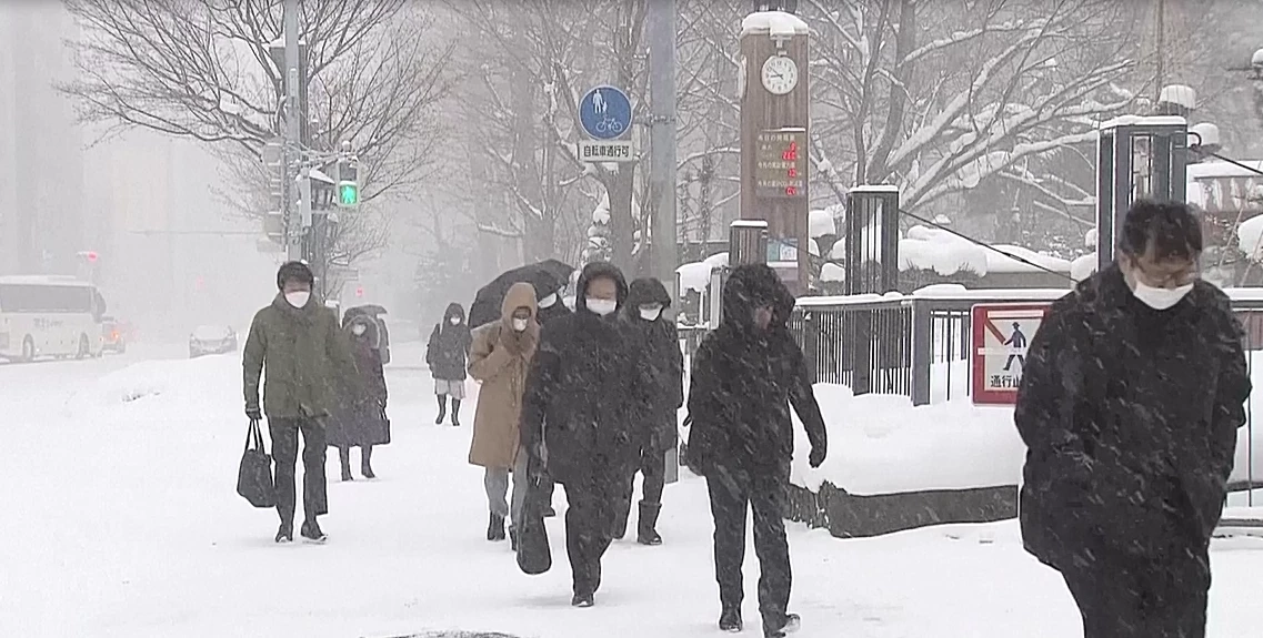 หิมะตกหนักทั่วญี่ปุ่น เสียชีวิต 1 ราย สัญจรหยุดชะงัก