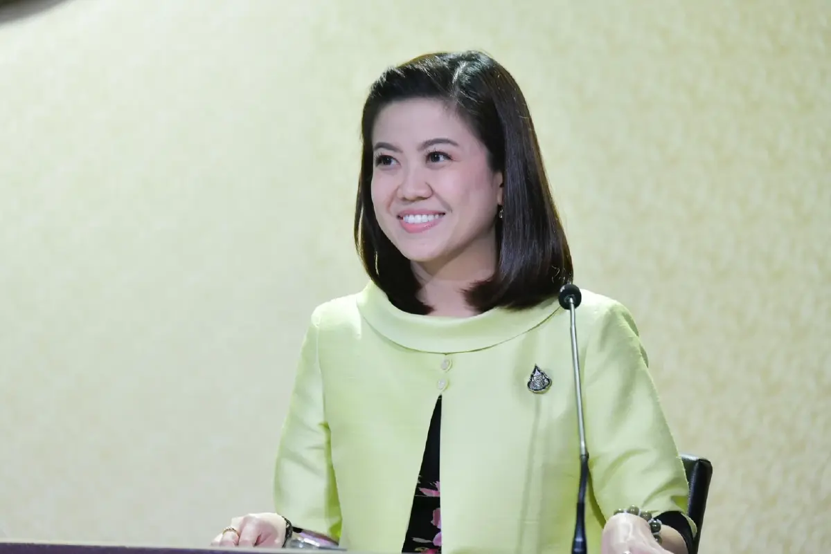นางสาวทิพานัน ศิริชนะ รองโฆษกประจำสำนักนายกรัฐมนตรี