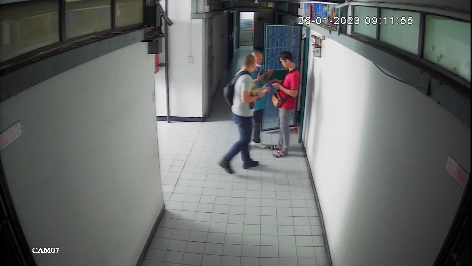 ตร.เข้ารวบตัวนายบอม ผู้ก่อเหตุบุกห้องสาวทอมหวังขืนใจ