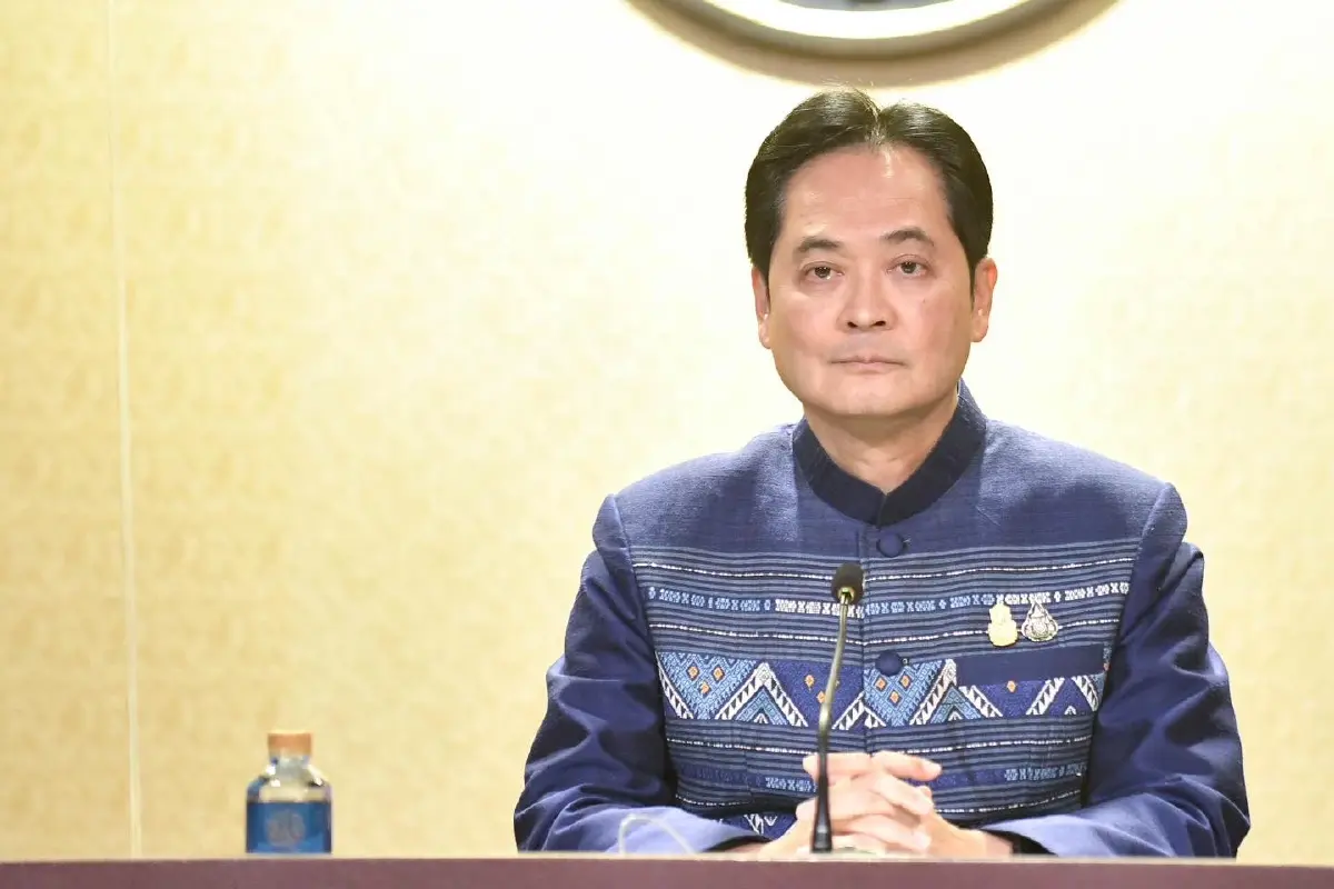 นายอนุชา บูรพชัยศรี โฆษกประจำสำนักนายกรัฐมนตรี 