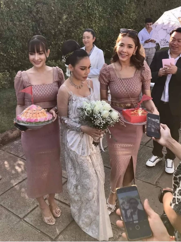 เอ็มมี่ แม็กซิม - เต๋า เอกพงศ์