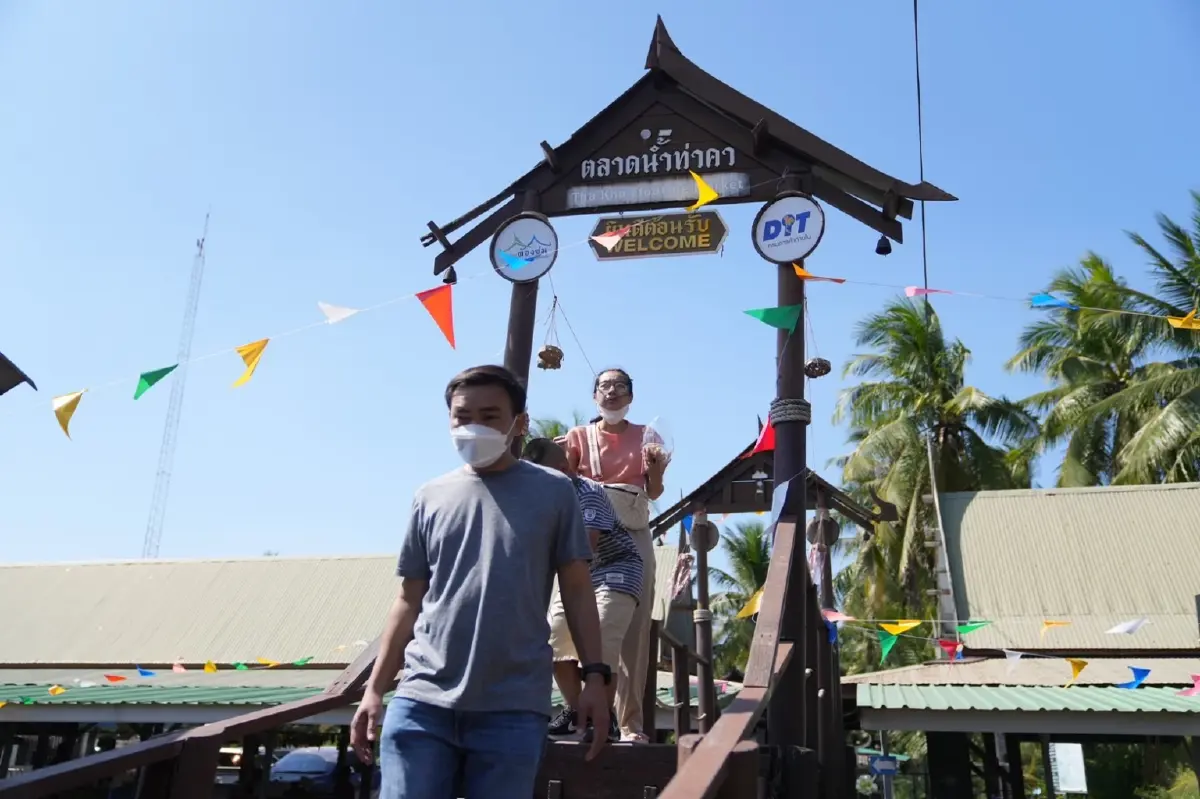"ตลาดต้องชม" กรมการค้าภายใน กระตุ้นเศรษฐกิจ มุ่งสร้างรายได้ให้ชุมชน