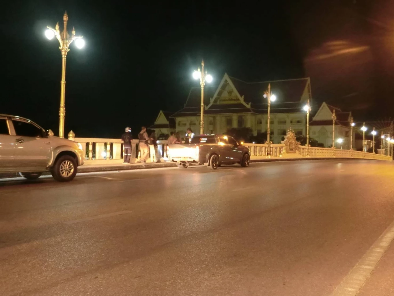 สลดใจ! พบร่าง นศ.สาว กระโดดสะพานกลางดึก คาดป่วยซึมเศร้า