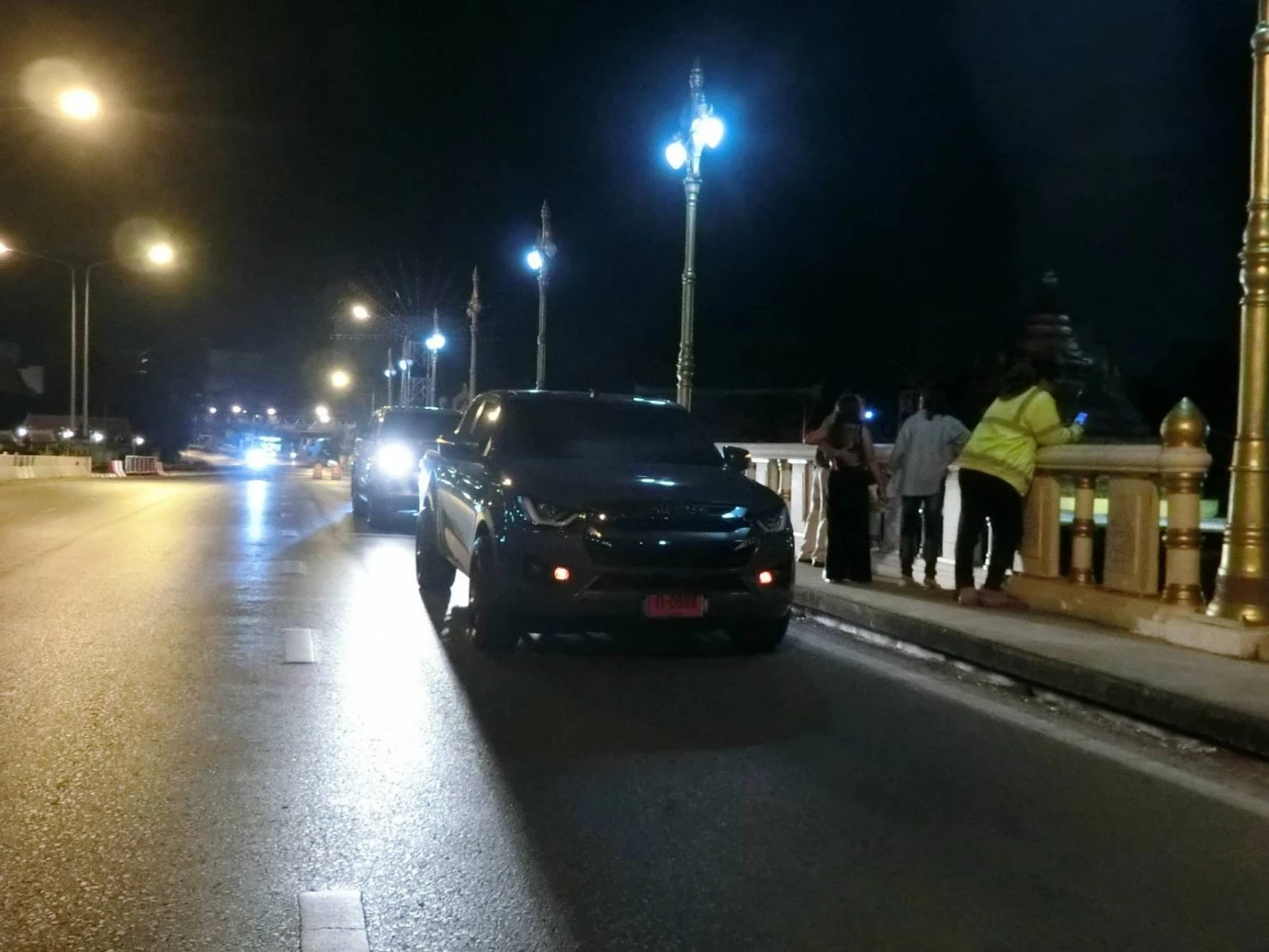 สลดใจ! พบร่าง นศ.สาว กระโดดสะพานกลางดึก คาดป่วยซึมเศร้า