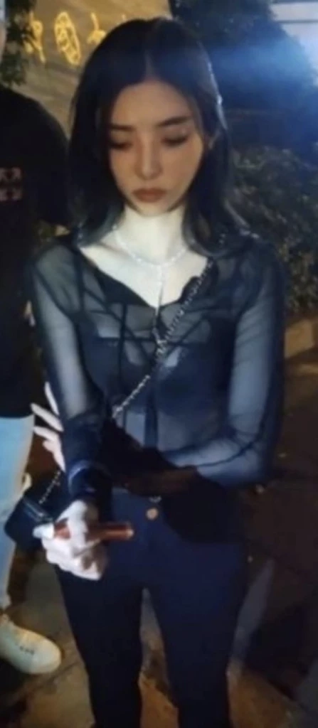 เปิดภาพสาวไต้หวัน หลังออกจากด่าน เดินถือบุหรี่ไฟฟ้า เที่ยวตลาดห้วยขวาง