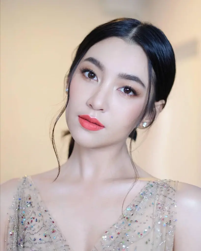 นอนดึกทำลายผิวไม่รู้ตัว “เบลล่า”  เผยเคล็ดลับ กู้ผิวพัง ให้ปังในข้ามคืน