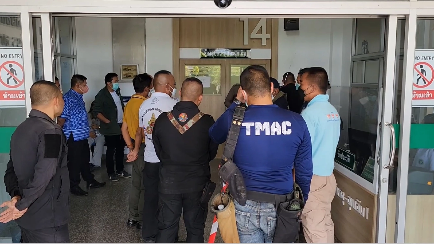 “ชัยวัฒน์” เยี่ยมทหารเหยียบกับระเบิดดับ 1 เจ็บ 1 พร้อมเล่านาทีเกิดเหตุ