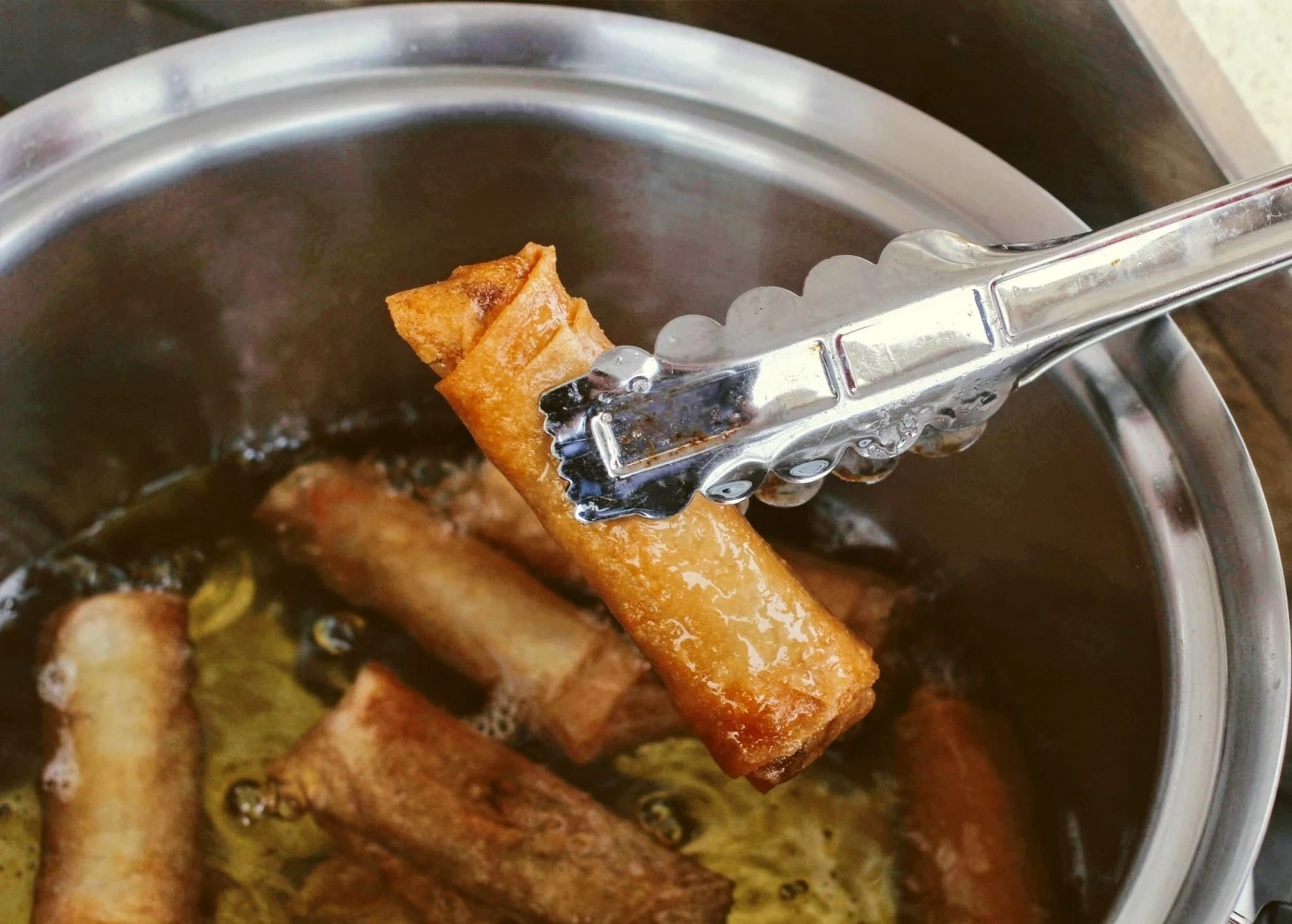 อันตราย 'น้ำมันทอดซ้ำ' ภัยทั้งคนทอดและคนทาน