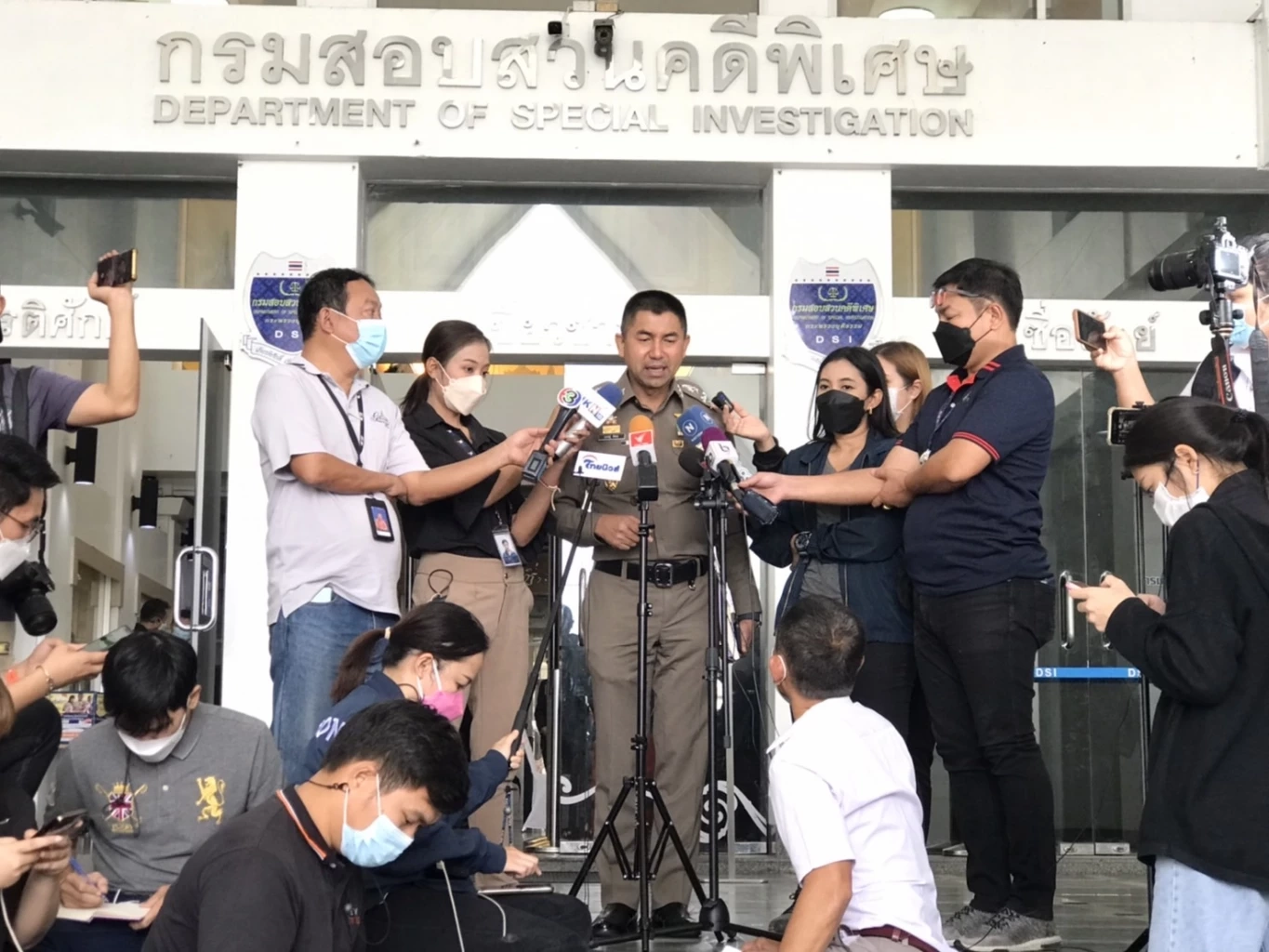 พล.ต.อ.สุรเชษฐ์ หักพาล รอง ผบ.ตร.