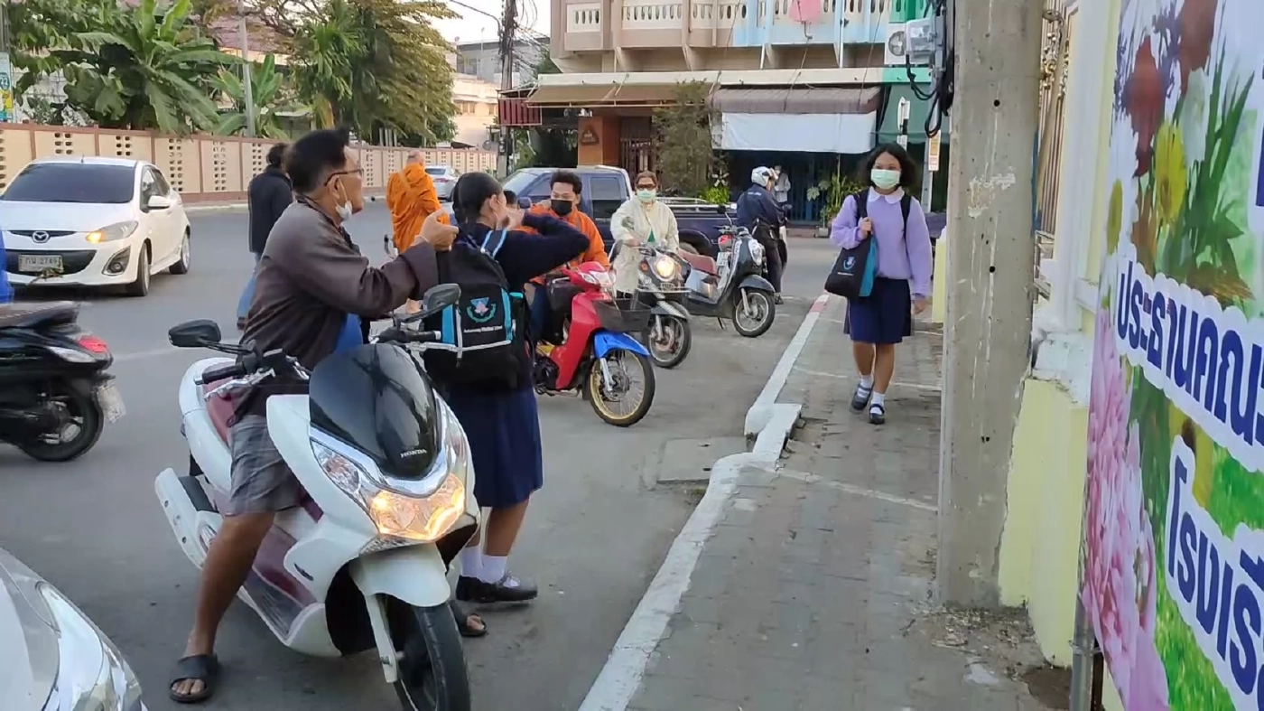 อุทัยธานี เย็นยะเยือก ห้วยขาแข้งอุณหภูมิลดลงต่ำกว่า 10 องศาฯ