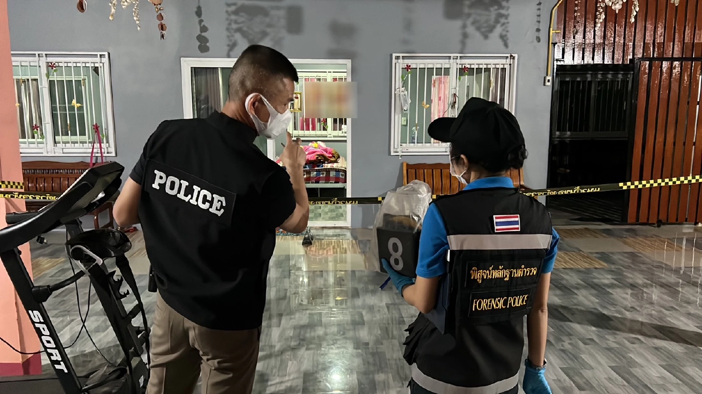 หนุ่มเมาหึงโหด ระแวงช่างเฟอร์นิเจอร์มาติดตั้งตู้-เตียง คว้าปืนยิงเมียดับ