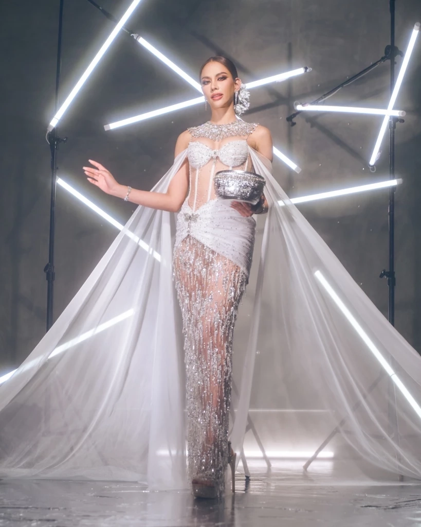 เปิดตัวชุดประจำชาติ สงกรานต์เทวี  "แอนนาเสือ" เตรียมใส่สู้ศึกบนเวที MU2022