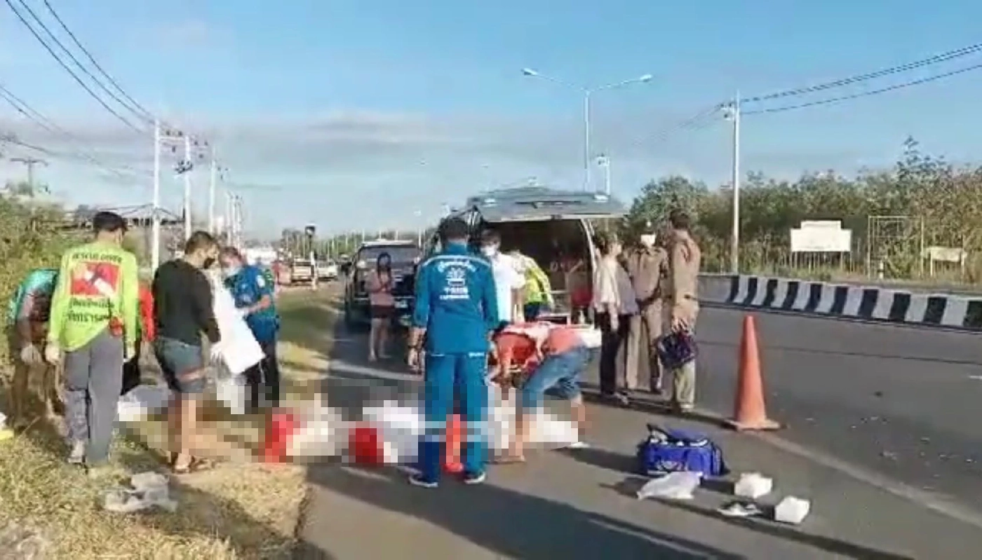 สยอง! หนุ่มเมาซิ่งเก๋งเสียหลัก ชนประสานงาเก๋งอีกคัน ดับยกครัว 5 ศพ