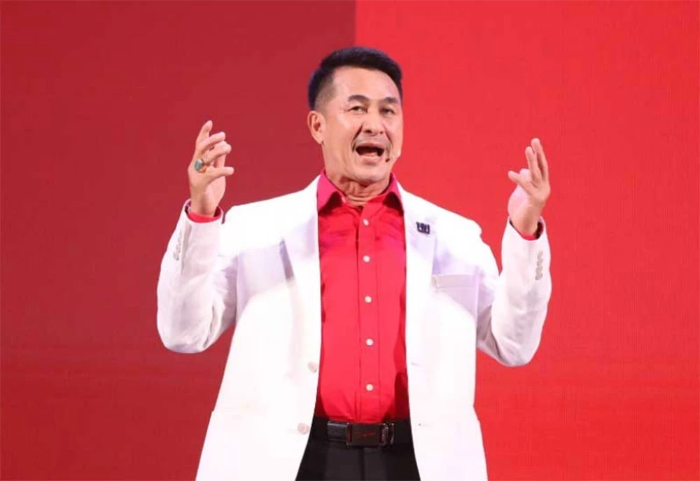 “อุ๊งอิ๊งค์” ลั่นนำทัพเพื่อไทยหาเสียงทั่วประเทศแบ่งเวทีพบปชช.