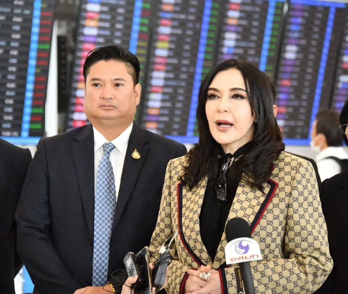 นางสาวมนัญญา ไทยเศรษฐ์ รมช.เกษตรและสหกรณ์
