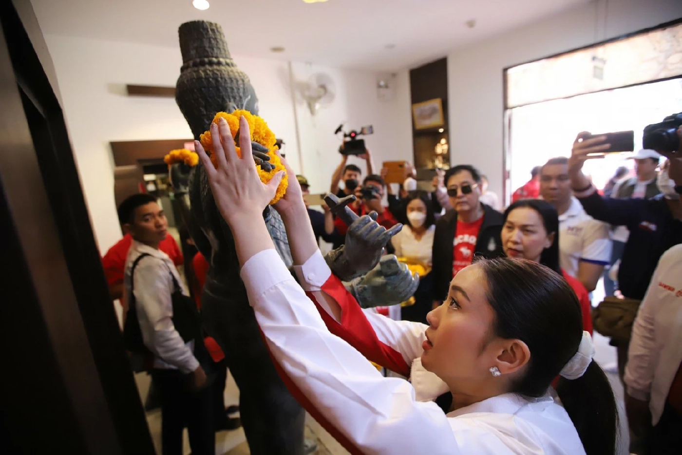 “อุ๊งอิ๊งค์ แพทองธาร” อ้อนคนราชบุรี เลือก “พรรคเพื่อไทย” ยกจังหวัด 