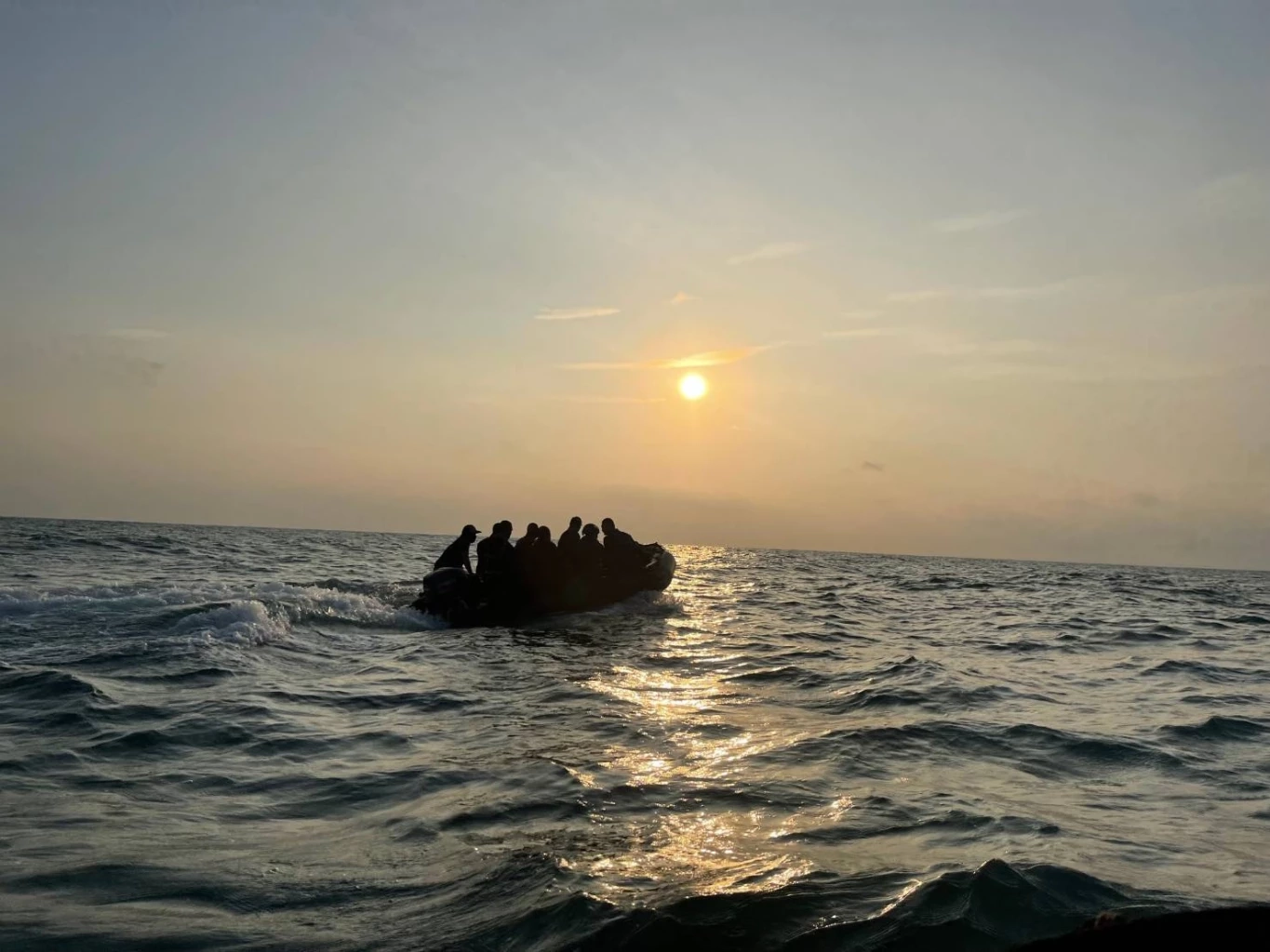 ทร.เผาร่าง "หมอแชมป์" วันนี้ พร้อมปรับแผนค้นหากำลังพลบนหมู่เกาะอ่างทอง