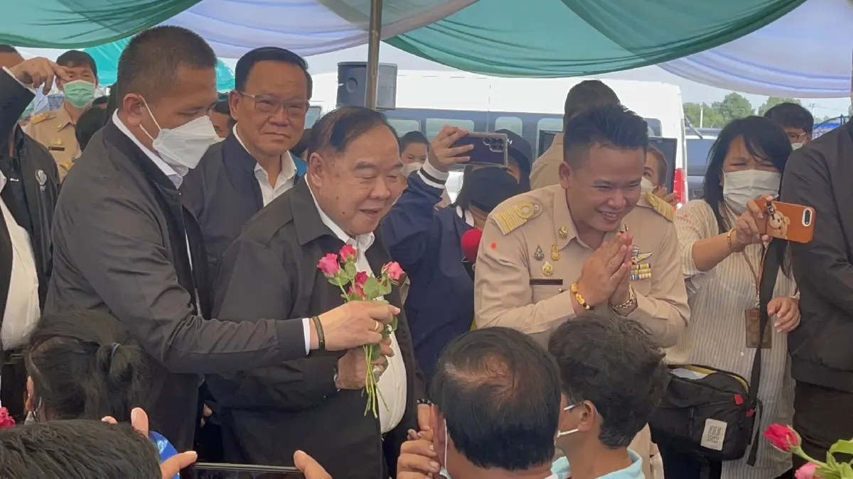 "บิ๊กป้อม" ติดตามสถานการณ์น้ำ "สมุทรสงคราม-สมุทรสาคร" หวังแก้ปัญหาระยะยาว