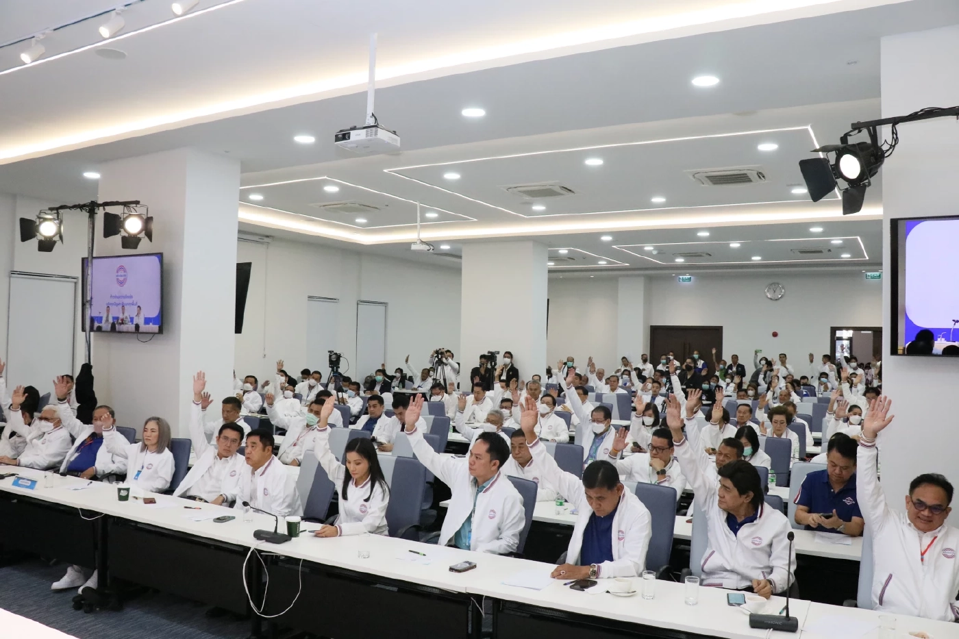 "วิรัช" เผย "พปชร." เตรียมปราศรัยใหญ่ เขตป้อมปราบศัตรูพ่าย กลางเดือน ก.พ.นี้