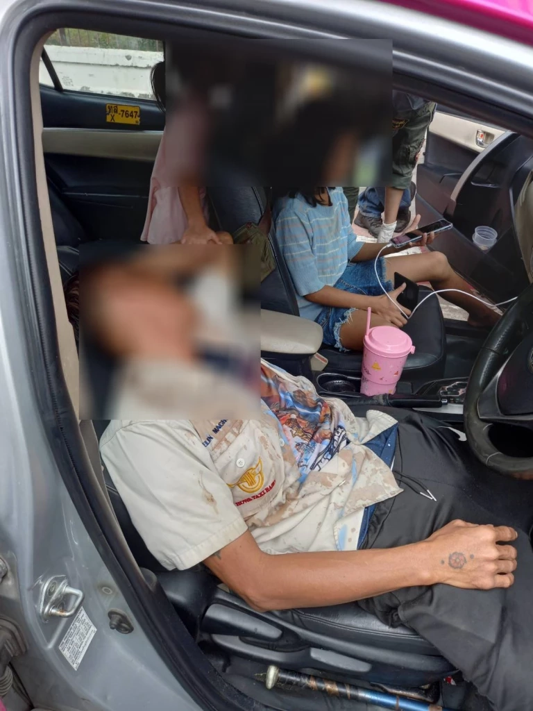 ช่วยระทึก! โชเฟอร์แท็กซี่ ซดน้ำยาล้างห้องน้ำหมดสติคารถ ต่อหน้าลูกสาว