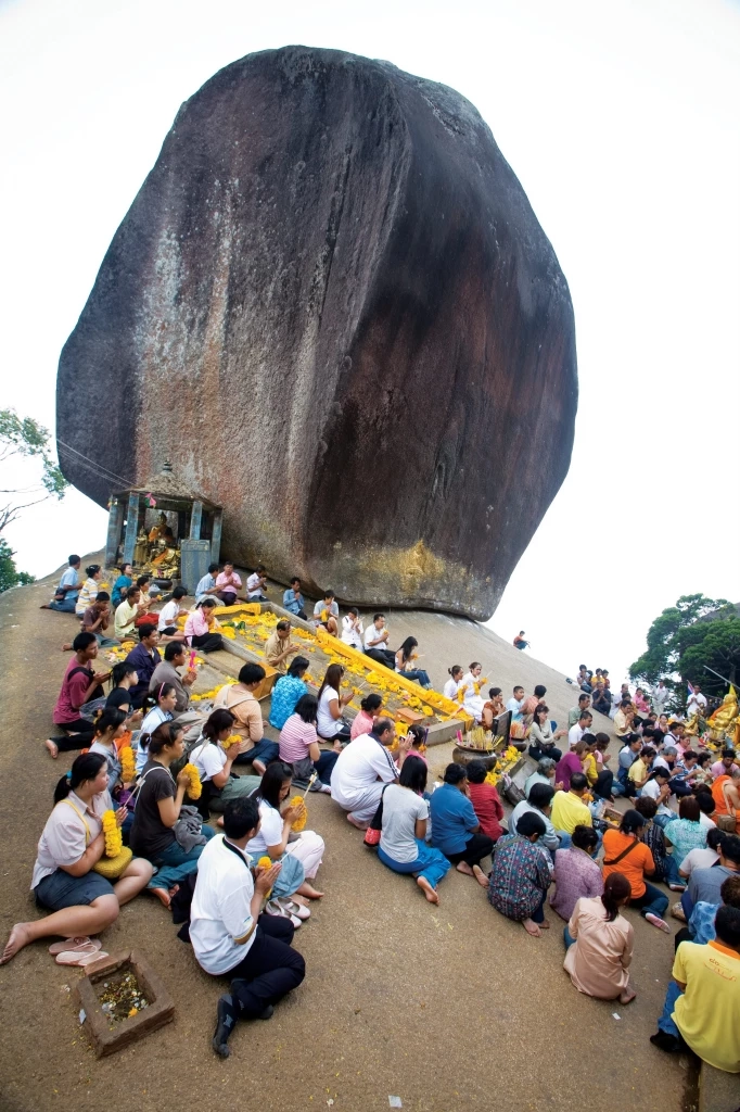 บขส. เอาใจสายบุญ เปิดจองตั๋วเยือน "เขาคิชฌกูฎ" แบบ 1 Day Trip