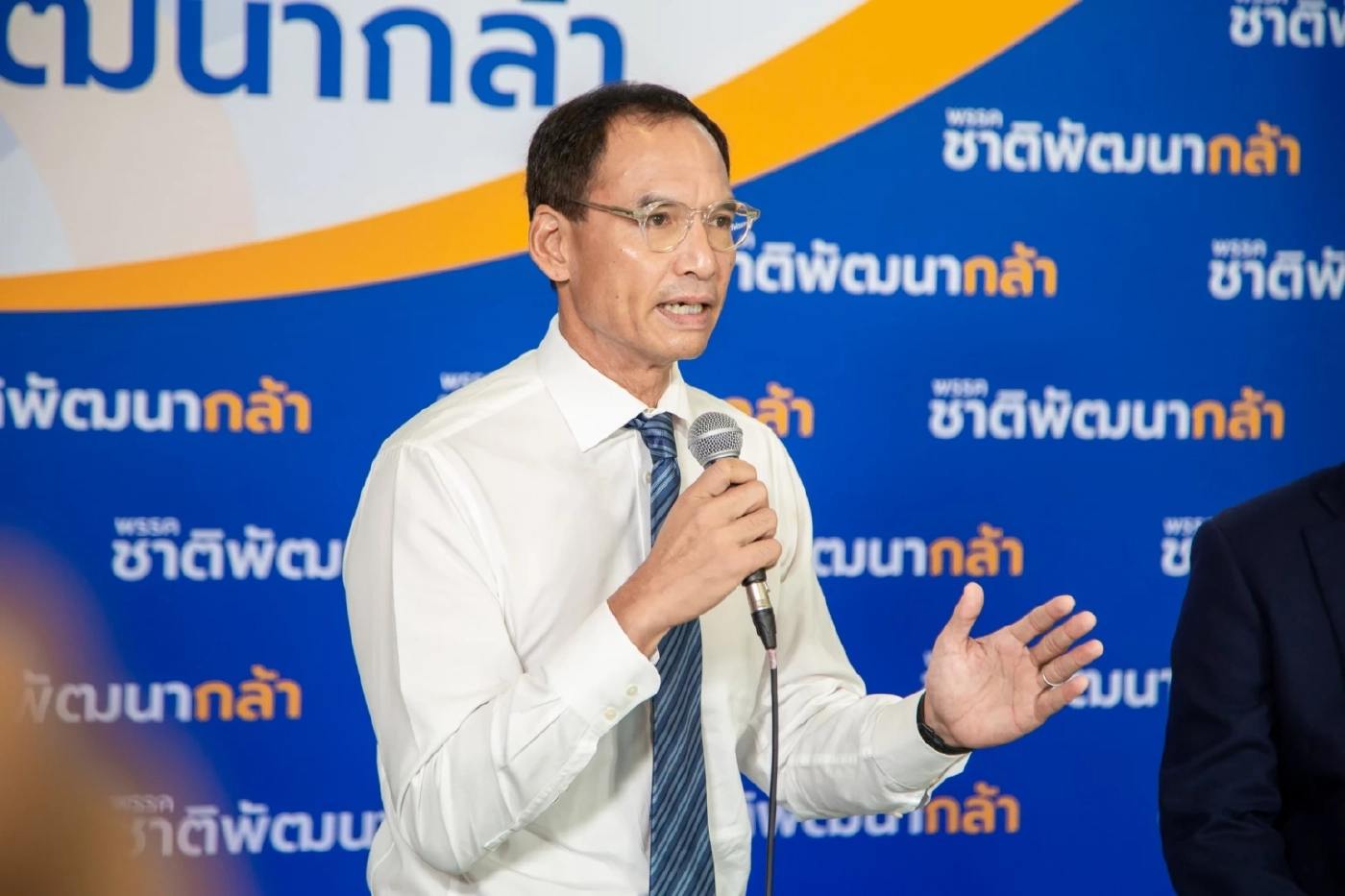 ปัญหาเรื้อรัง! "กรณ์-อรรถวิชช์" ชู นโยบายเล็ง "ยกเลิกแบล็กลิสต์"