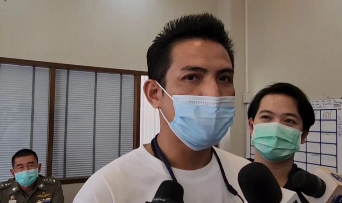 หนุ่มสุดช้ำ! ซื้อรถใหม่ โดน ตร.จับป้ายแดงปลอม เซลล์ปัดความรับผิดชอบ