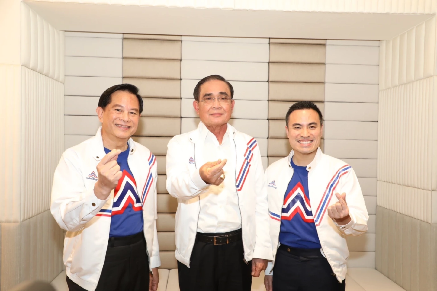 เช็กชื่อ"บิ๊กเนม"ล็อตใหม่ เผยหลายพรรค ย้ายเข้า รทสช. สู้"ศึกเลือกตั้ง66"