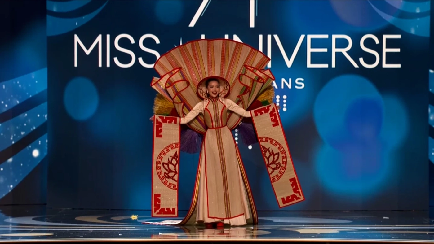 เวียดนาม มากับชุดประจำชาติที่มีชื่อว่า “ฉิว กา เมา”