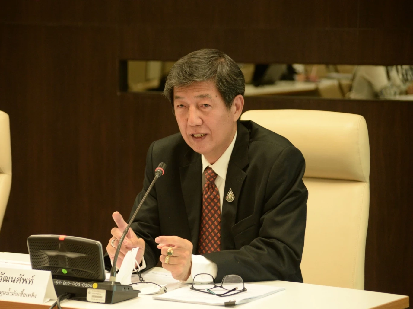 นายวิศักดิ์ วัฒนศัพท์ ผู้อำนวยการสำนักงานกองทุนน้ำมันเชื้อเพลิง หรือ สกนช. 