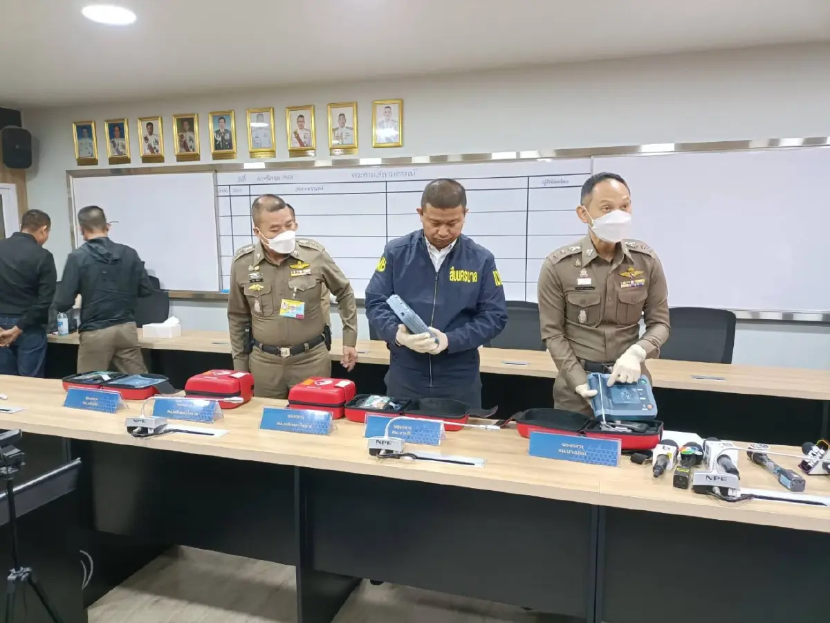 งามไส้! จับ 2 กู้ภัย ลัก "เครื่อง AED" ทั่วกรุง ส่งขายราคาถูก อ้างหาเงินซ่อมรถ