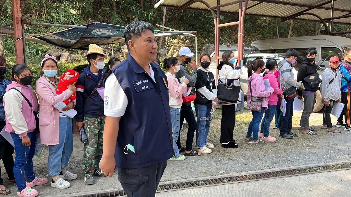 ปลัดจอมแฉ เดินหน้าเปิดโปงขบวนการเรียกเก็บเงินเพิ่ม บัตรแรงงานต่างด้าว
