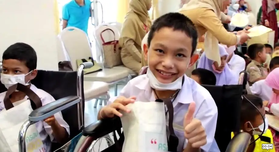 "นายกฯ" ดีใจ เด็กใต้กลุ่มเปราะบางกว่าพันคน ร่วมฉลองงานวันเด็ก