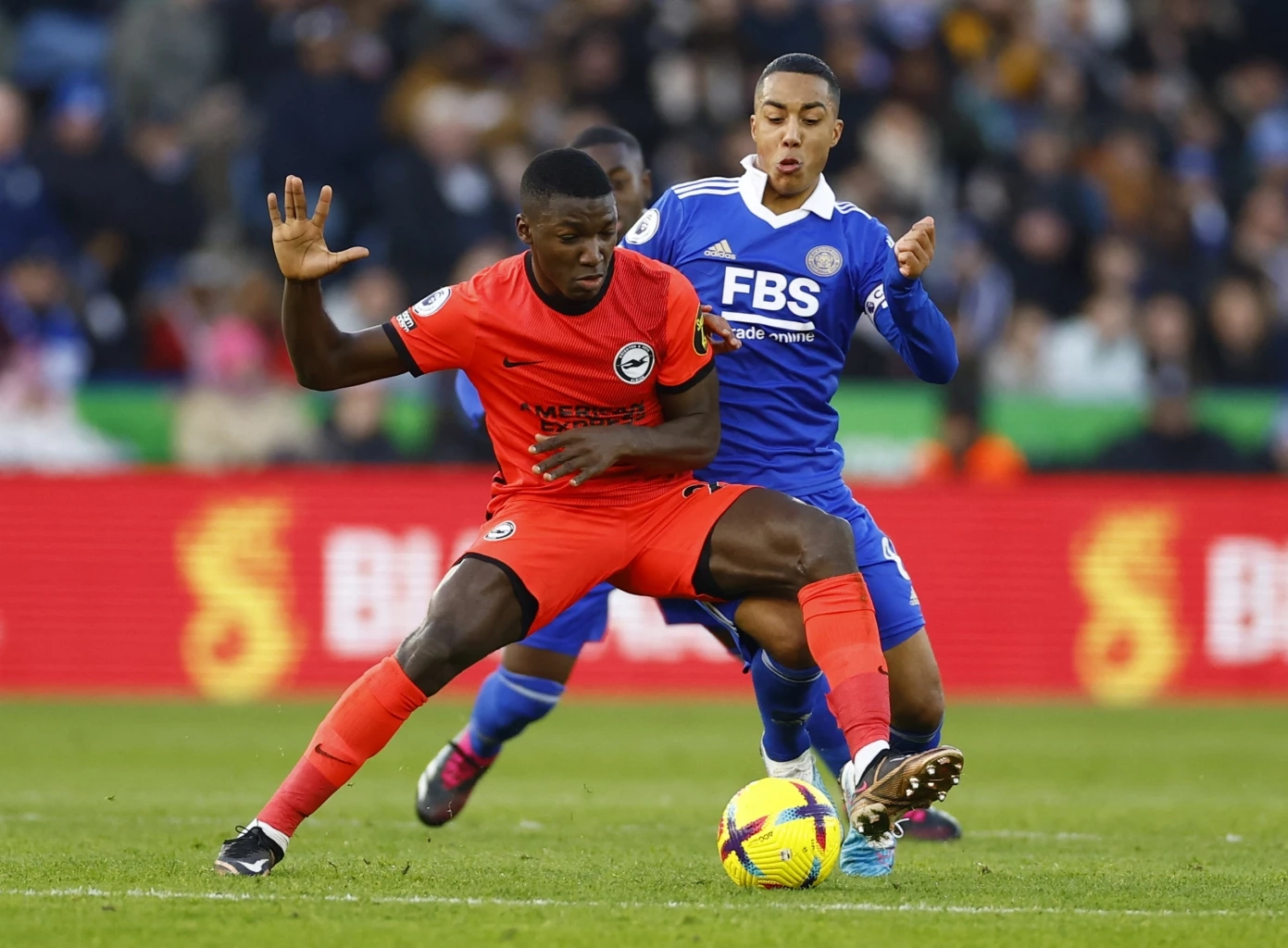 สรุปซื้อขายนักเตะก่อนปิดตลาด "เชลซี" จ่อคว้า "เอ็นโซ่", เรือเตรียมปล่อย "กานเซโล่"