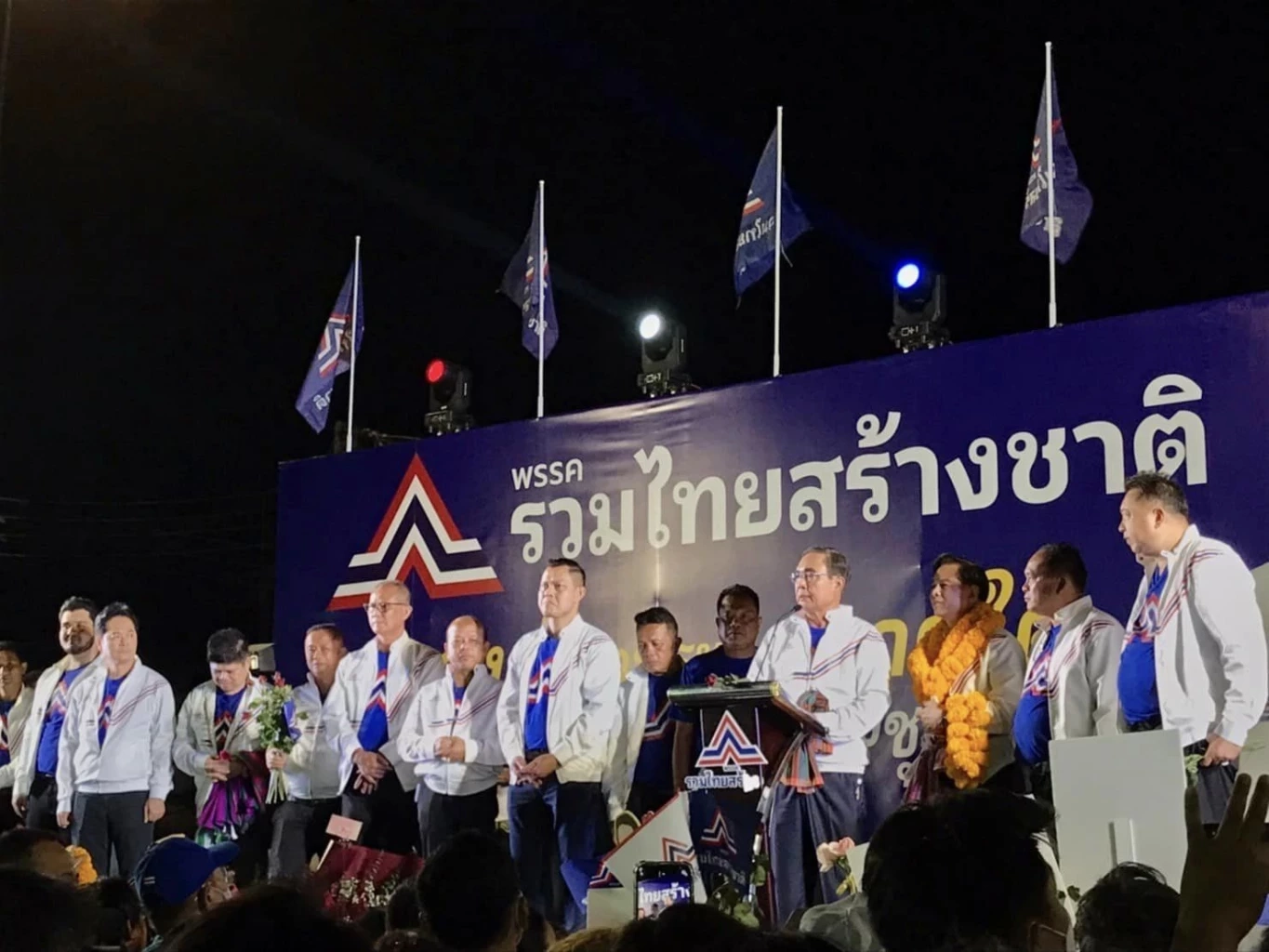 “ธนกร” ปลื้ม “บิ๊กตู่” ปราศรัยเวทีแรกที่ “ชุมพร”  ปชช.ตอบรับคับคั่ง