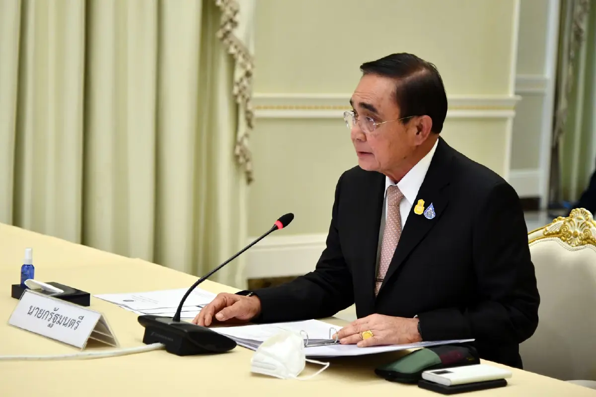 พล.อ.ประยุทธ์ จันทร์โอชา นายกรัฐมนตรี และรมว.กลาโหม เป็นประธานการประชุม ครม.