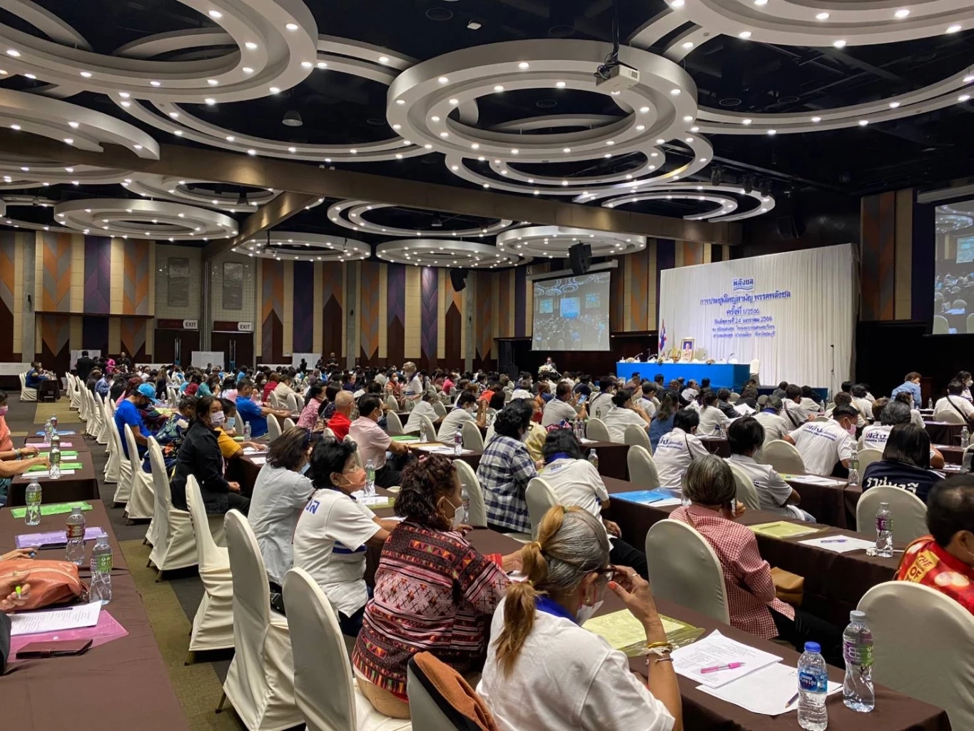 บ้านใหญ่ ! “พลังชล” เปลี่ยนชื่อ “พลังบูรพา” สู้ศึกเลือกตั้ง 66