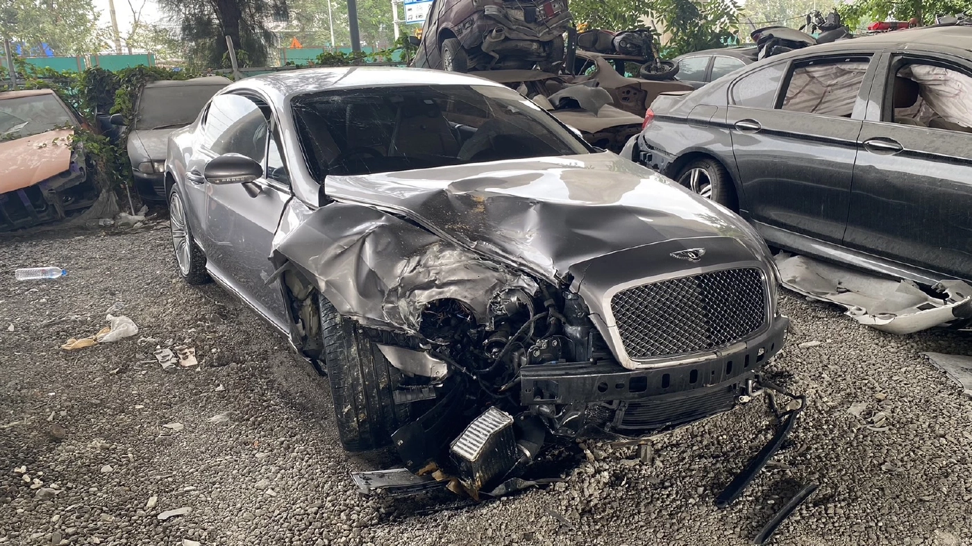 ตร.จ่อเรียก"เสี่ยเบนท์ลีย์"รับทราบข้อหาเพิ่ม หลังพบสารเสพติดในเลือด