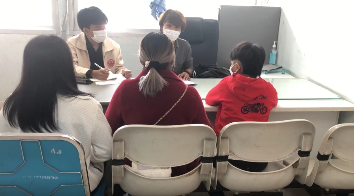 ป้าและอา เด็ก12 ปีถูกตา-ยายทิ้งข้างทาง เข้าแจ้งความ