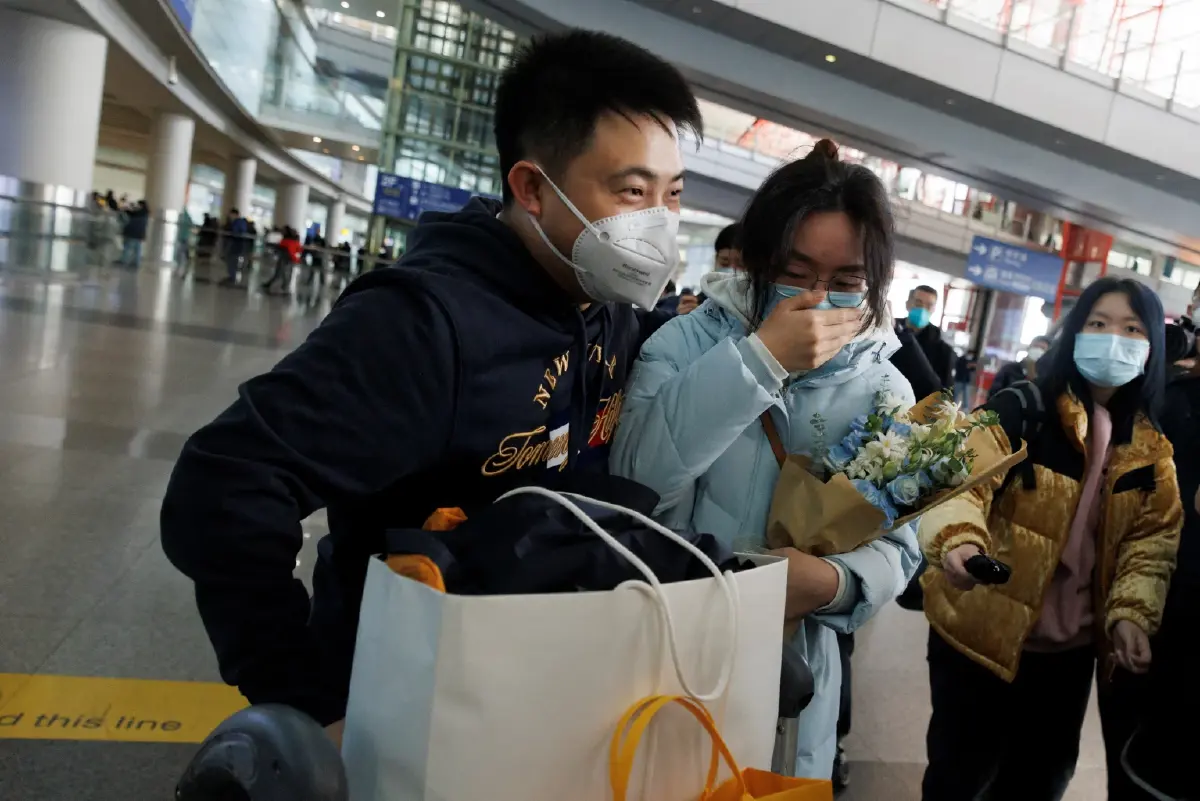 จีนต้อนรับเที่ยวบินต่างประเทศคึกคัก หลังเปิดพรมแดนวันแรก