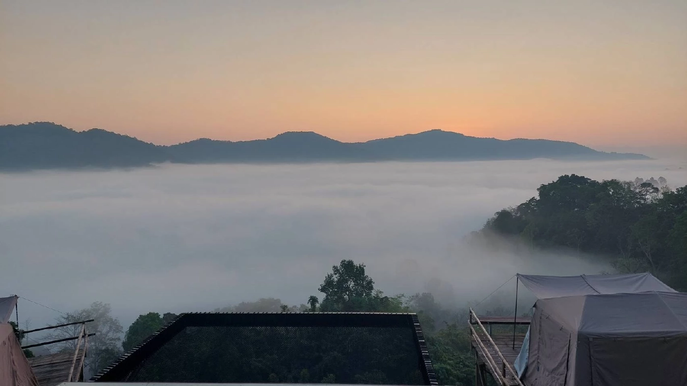 ขึ้นดอยสัมผัสอากาศหนาว 