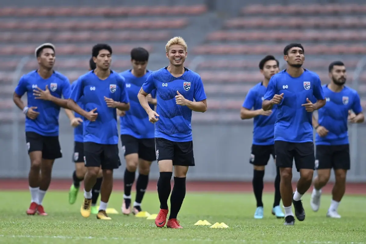ประมวลภาพบรรยากาศ "ทีมชาติไทย" ซ้อมครั้งสุดท้ายก่อนดวลมาเลเซีย