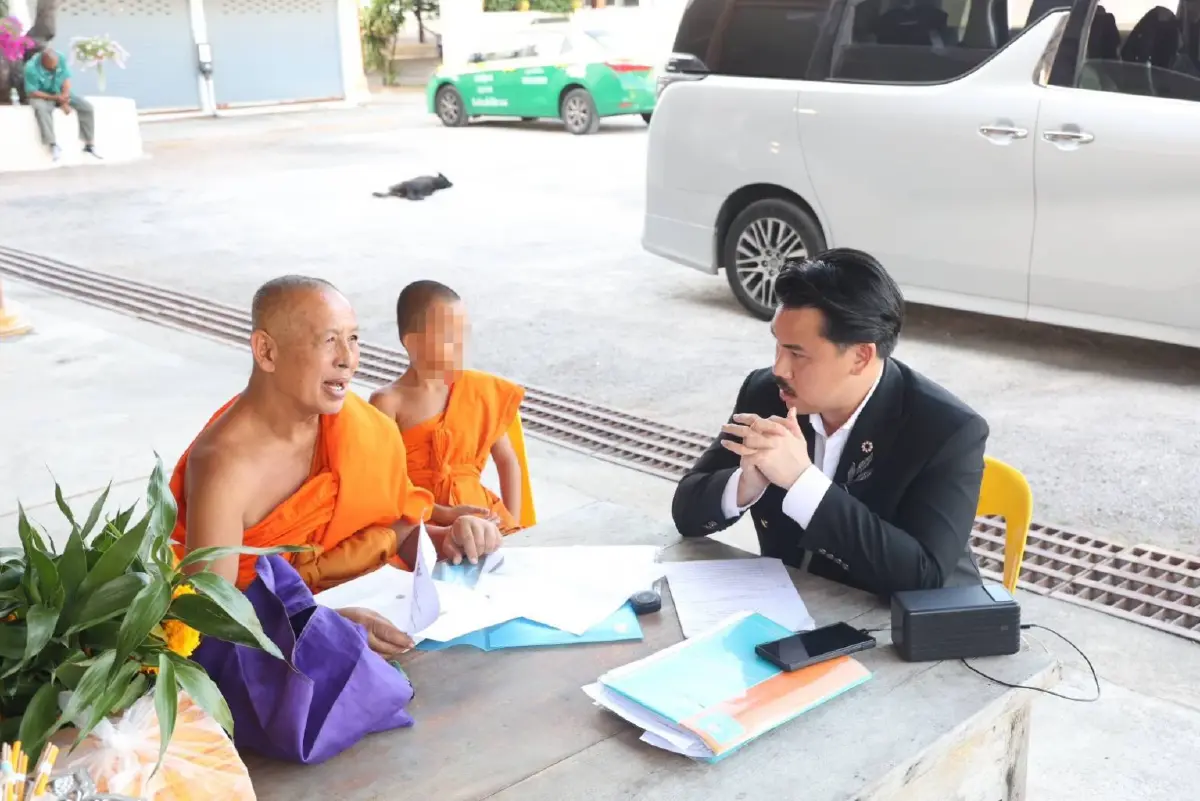 "กัน จอมพลัง" ลงพื้นที่ดูความเป็นอยู่ของเณรชาวเมียนมา