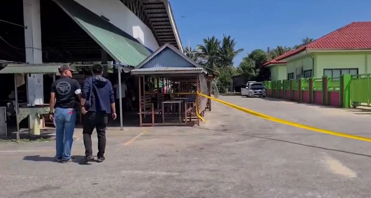 จับแล้ว! มือยิงเอ็ม 16 ถล่มตำรวจกับเพื่อน กลางร้านโต้รุ่ง ตร.แจ้ง 3 ข้อหาหนัก