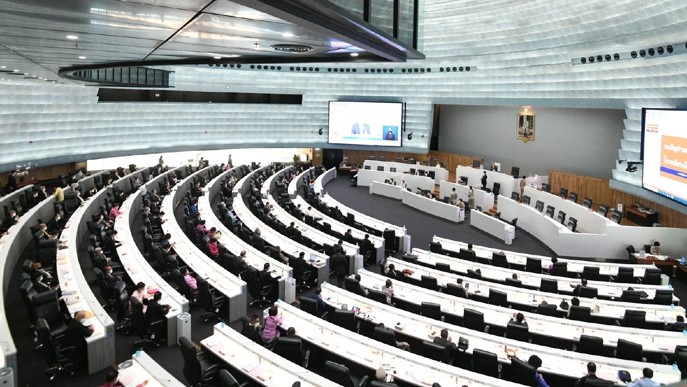 “พริษฐ์” แนะ ส.ว.พิสูจน์ตัวเอง โหวต “นายกฯ” ตามเสียงประชาชนหลังเลือกตั้ง