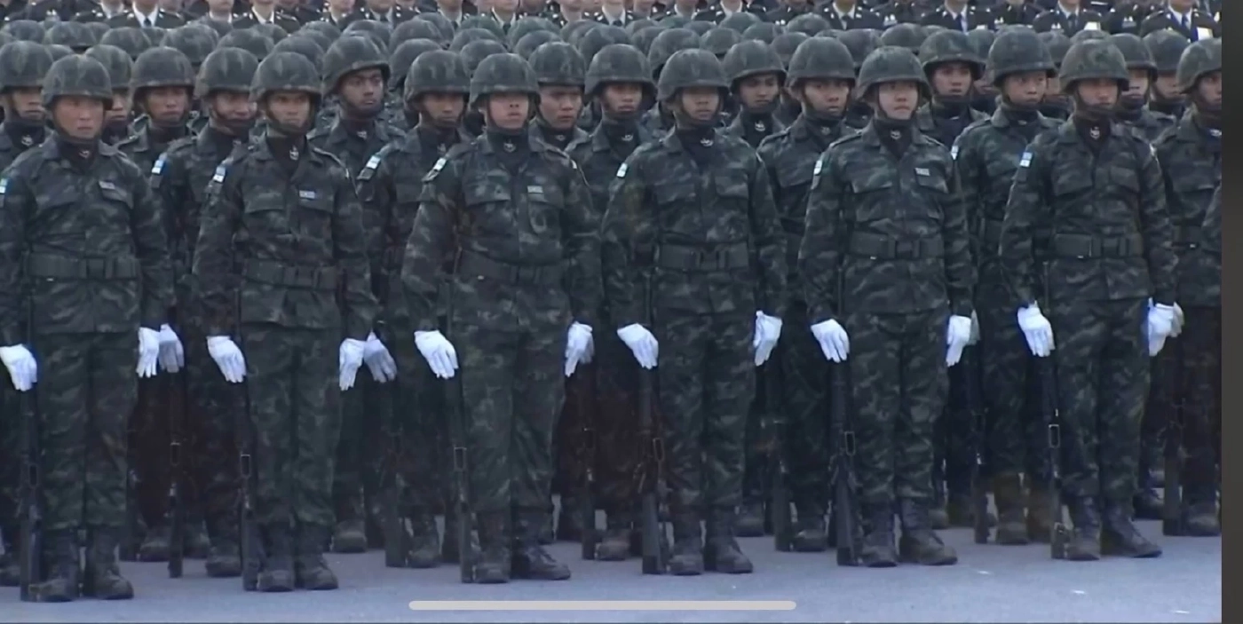 ผบ.ทบ.นำถวายสัตย์ฯ ต่อธงชัยเฉลิมพล ย้ำ ปกป้องชาติ–ราชบัลลังก์