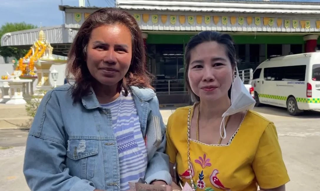 หมูโรงเชือดตกรถ หนีตายเข้าห้าง เจอผู้ใจบุญช่วยไถ่ชีวิต