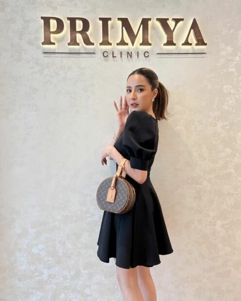 รวบ น้องสาว "เม พรีมายา" คาสุวรรณภูมิ ขณะเตรียมบินไปเกาหลีใต้