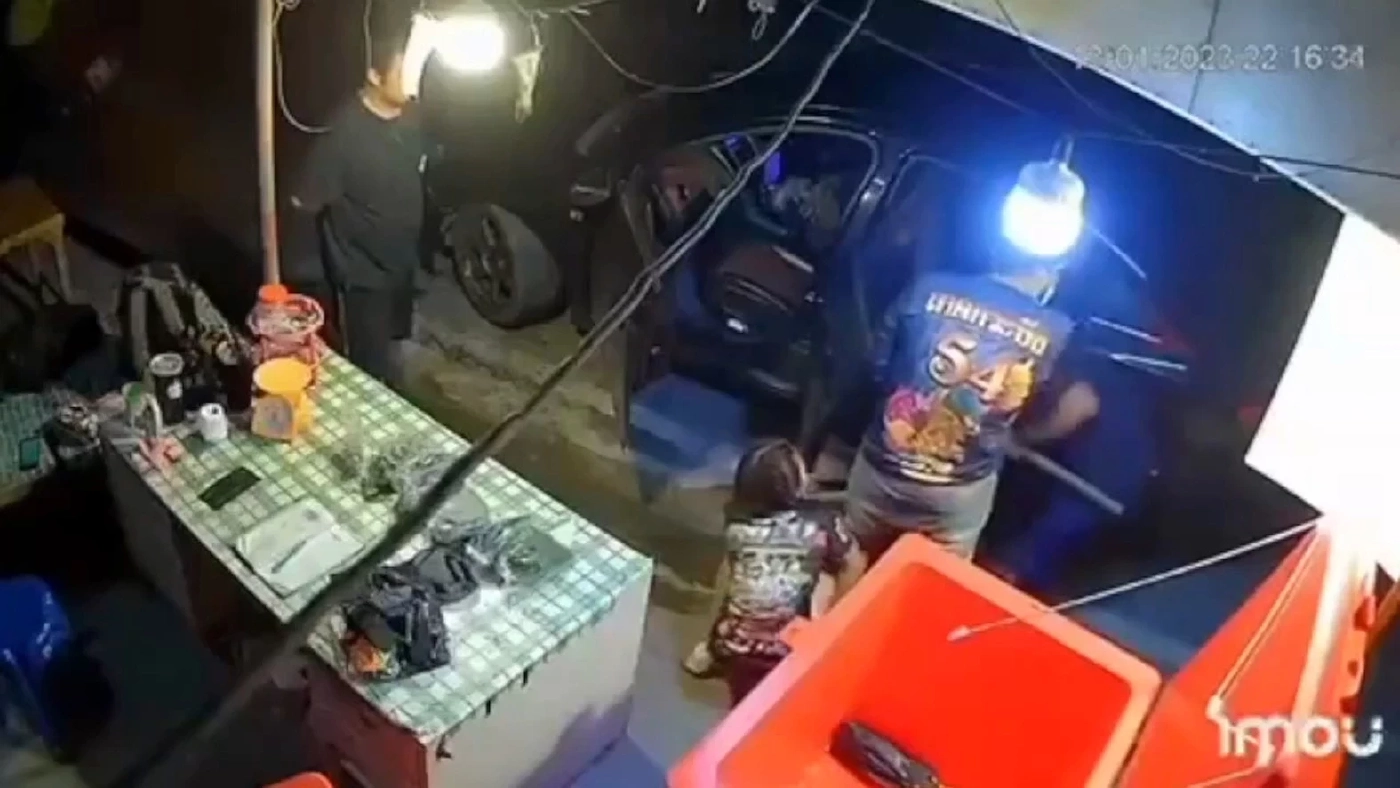 จับแก๊งเจ้าถิ่นยกพวกรุมทำร้ายพ่อค้า “ใบกระท่อม” ชนวนเหตุล้างแค้น