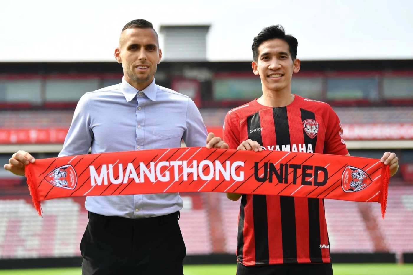 "เมืองทอง" เปิดตัว 6 นักเตะใหม่สู้ศึกไทยลีกเลก 2 อย่างเป็นทางการ